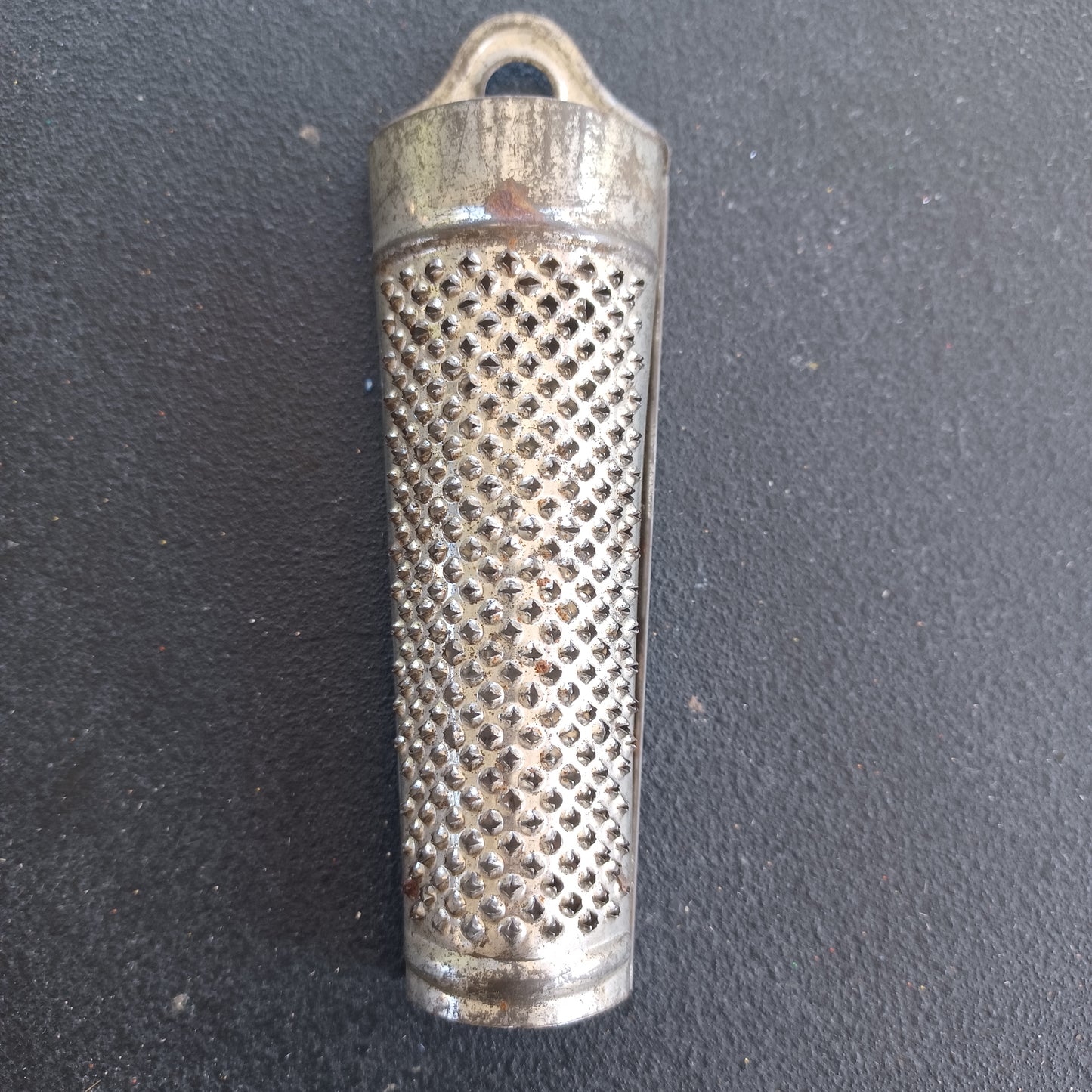 Antique Nutmeg Grater (light silver)